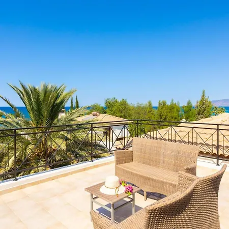 Iliana Villa *